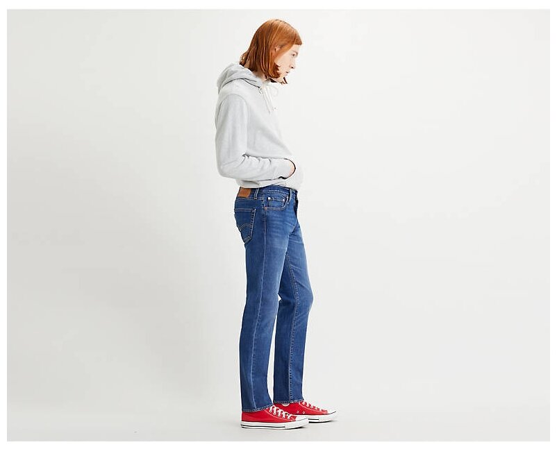 Джинсы Levi's размер 33, рост 34, синий Джинсы Levi's размер 33, рост 34, синий