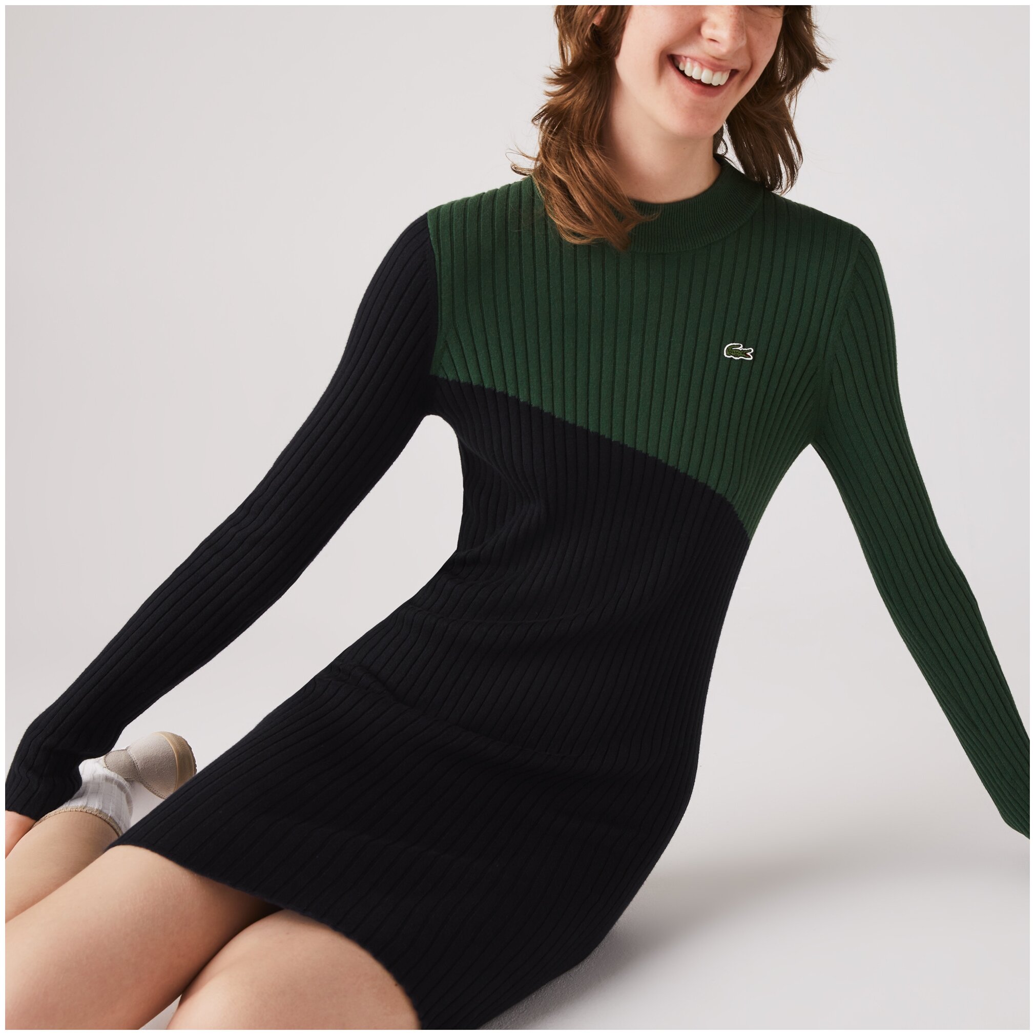 Платье LACOSTE. размер T36/TS, черный/зеленый Платье LACOSTE. размер T36/TS, черный/зеленый