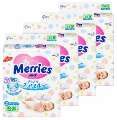Merries набор подгузников S (4-8 кг) 82 шт 4уп