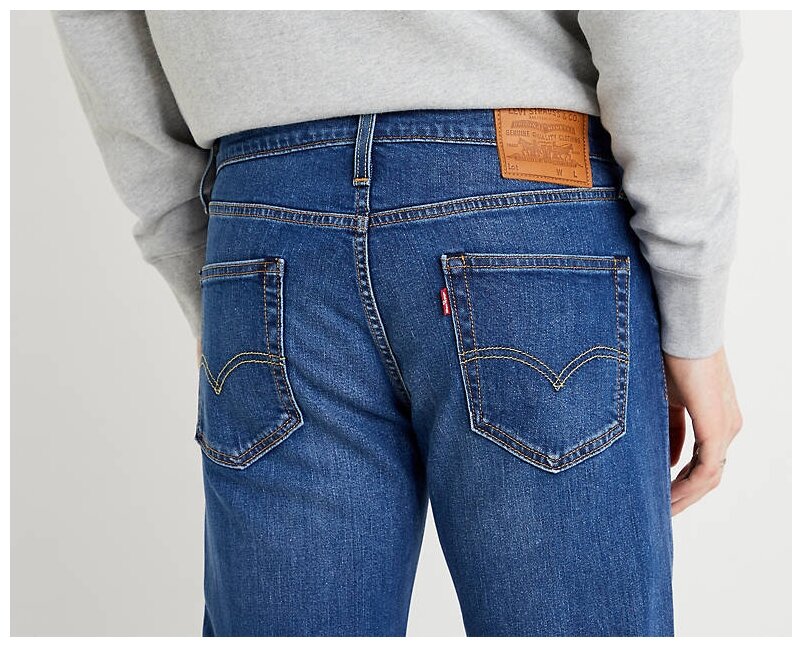 Джинсы Levi's размер 33, рост 34, синий Джинсы Levi's размер 33, рост 34, синий