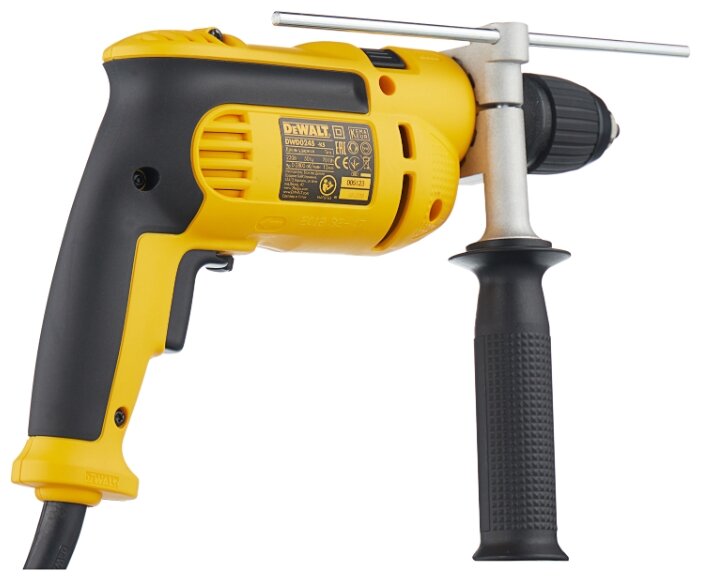 Dewalt dwd024s. Ударная дрель DEWALT dwd024ks. Ударная дрель DEWALT DWD 024. Дрель ударная DEWALT dwd024ks 701 Вт. DEWALT дрель DEWALT dwd024.